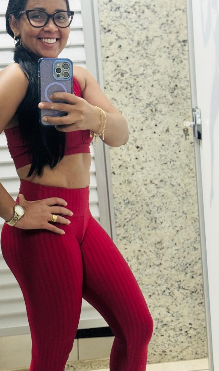 Aluna de lado, depois do acompanhamento